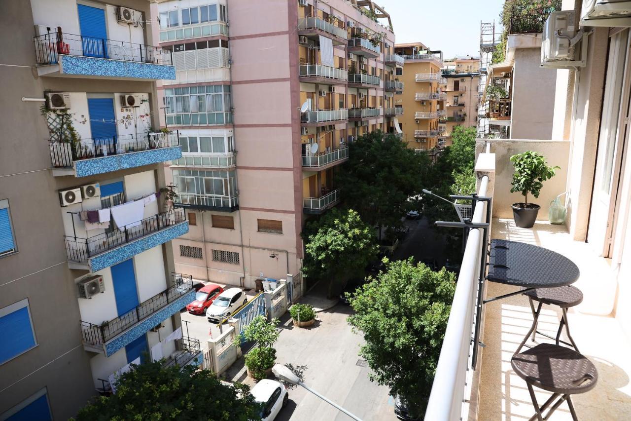 Apartamento La Casa Del Maggiore, Tra Mare E Centro Palermo Exterior foto